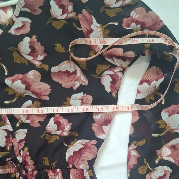 Indigo Rose Wome's Floral Midi Dress in Black and Pink Size PM - Picture 6 of 10